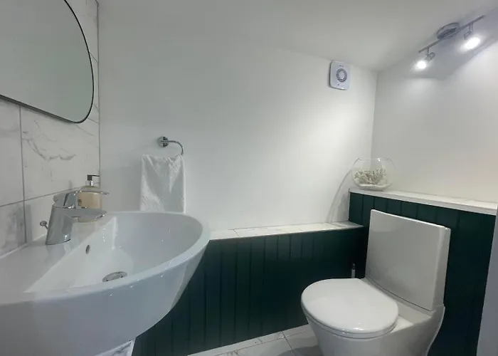 Windfalls Boutique Hotel